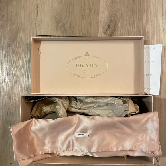 Prada Saffiano • patent leather flats - Picture 7 of 7